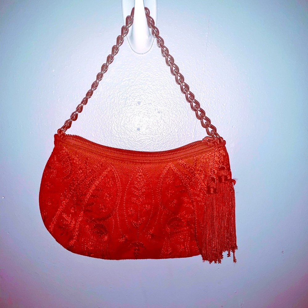 👛 Banana Republic Embroidered Purse 👛